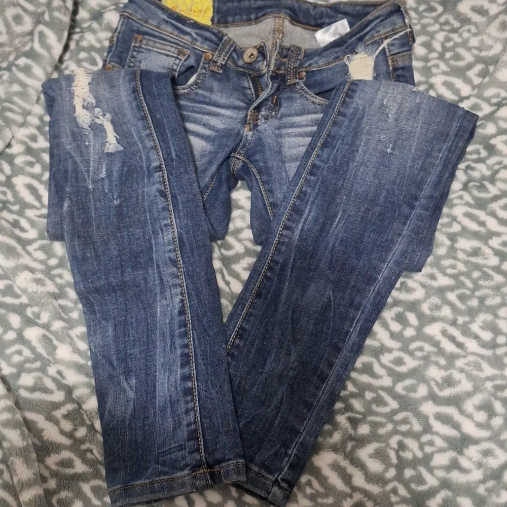 Machine Ripped Skinny Jeans - Picture 3 of 4